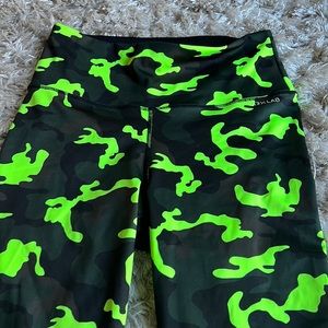 these are camo green and black tights